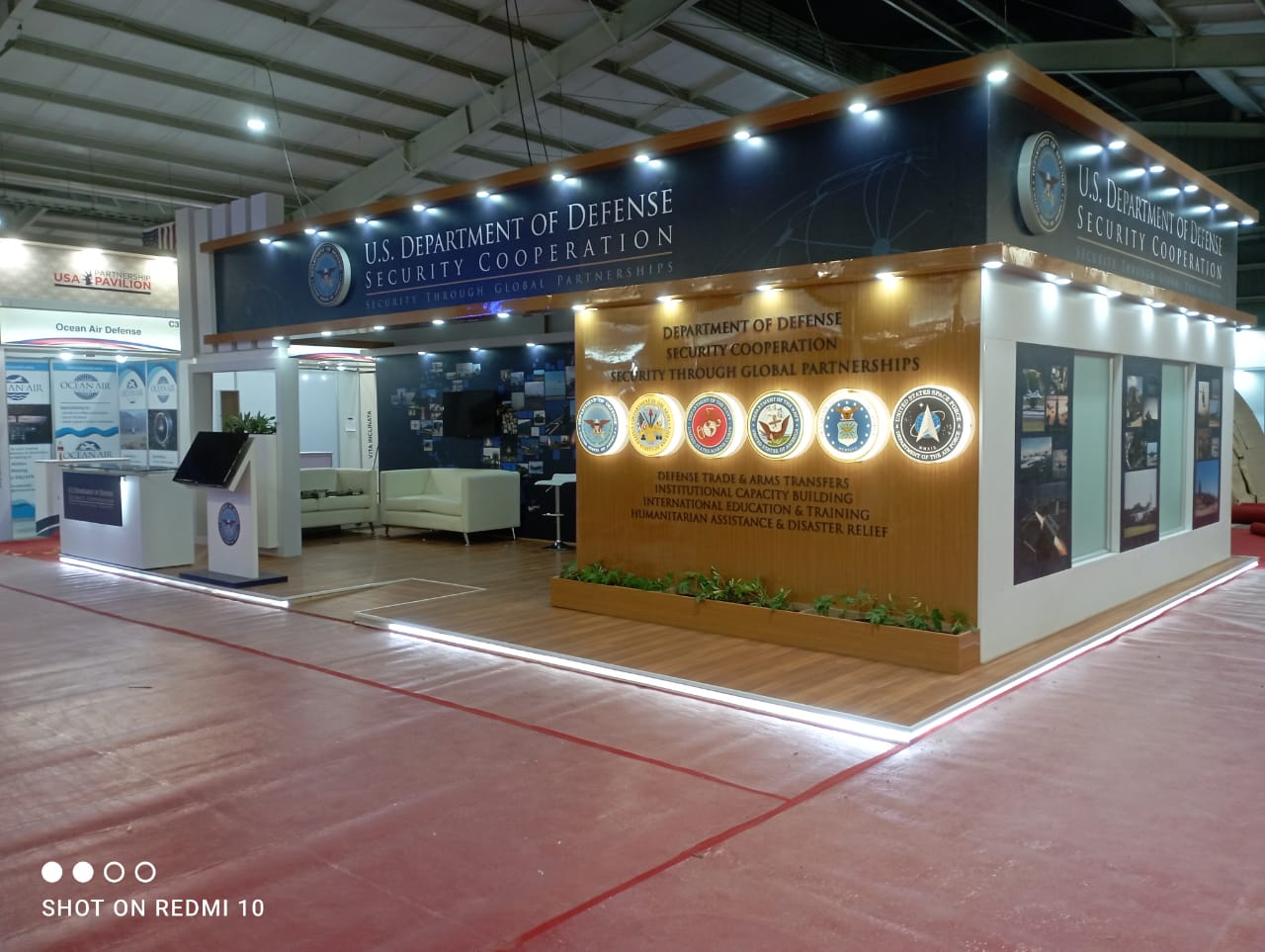 custom trade show booth