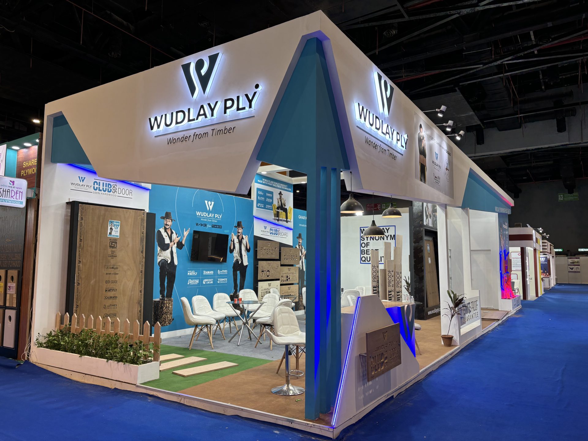 Wudlay - custom trade show booth