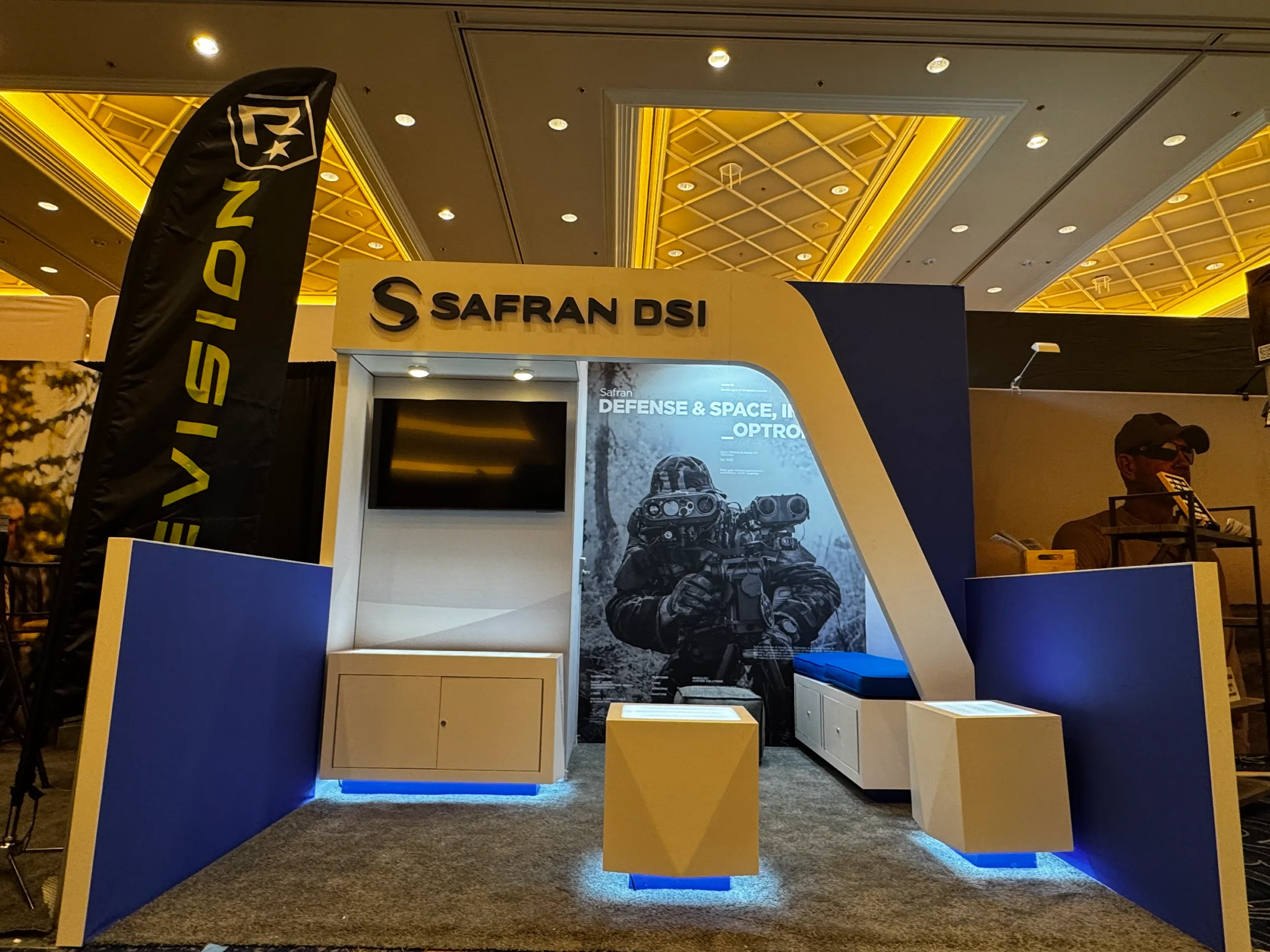 revamp-outdated-trade-show-booth-design