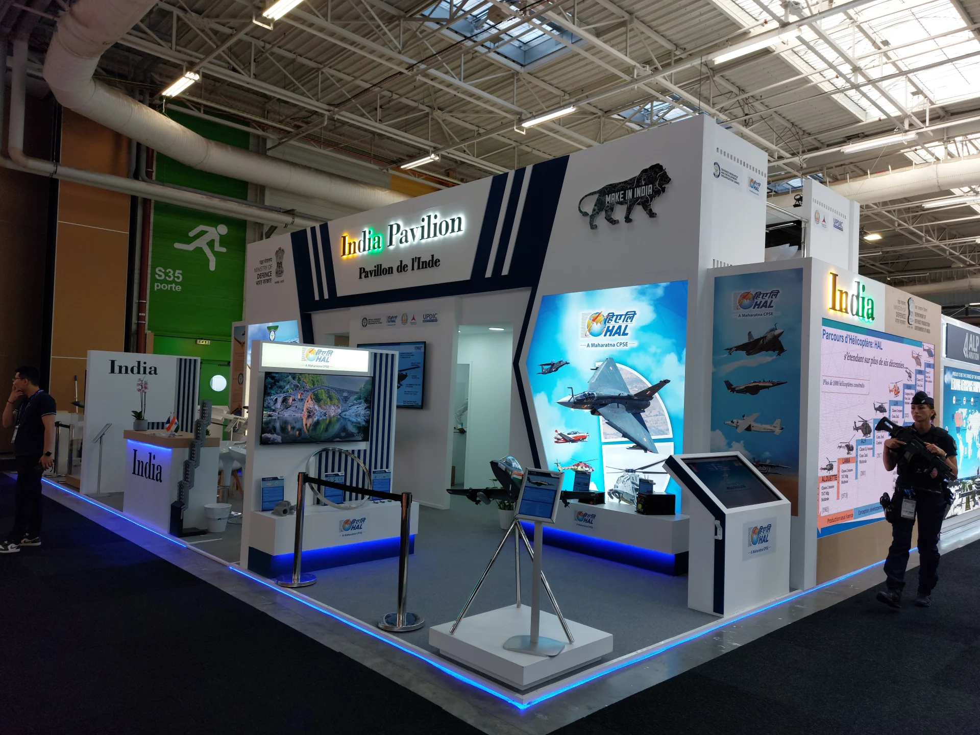 HAL Stand